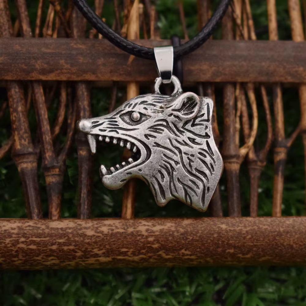 Vintage Norse Vikings Wolf Pendant Necklace Women's Punk Lucky Charm Animal Jewelry Rope Chain Zinc Alloy